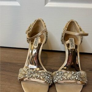 Badgley Mischka Women's Embellished Tan Heels